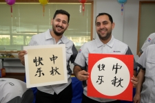 这个中秋，他们千里来相聚
