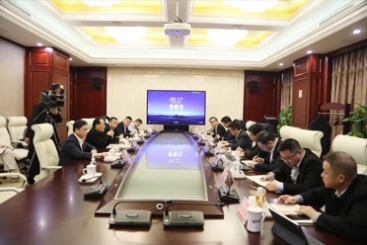 桐乡市委书记于会游来优德88助力企业开门红